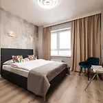 Apart-hotel Platinum Towers E-apartments 4*