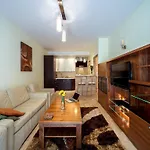 Platinum Towers E-apartments