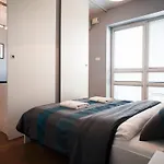 Platinum Towers E-apartments
