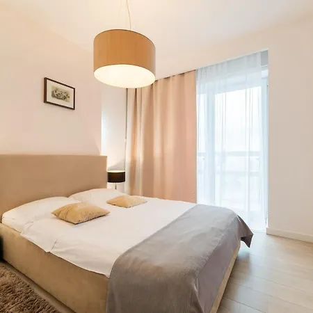 Platinum Towers E-apartments Lägenhetshotell 4*