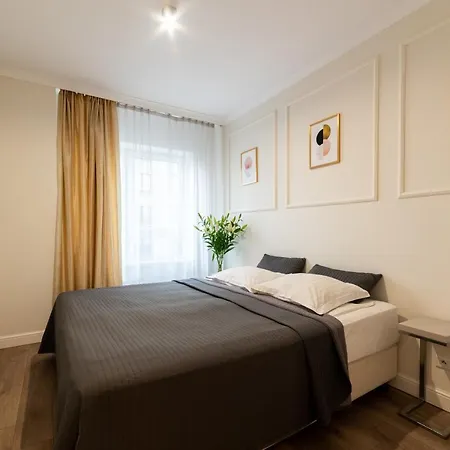 Platinum Towers E-apartments Lägenhetshotell Warszawa