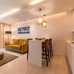 Platinum Towers E-apartments