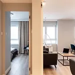 Platinum Towers E-apartments